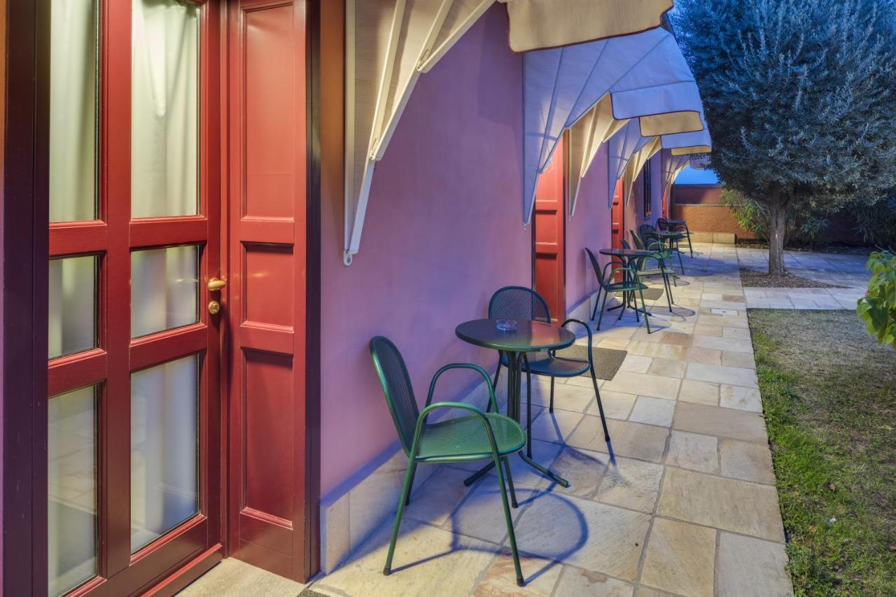 Castello Rosso Hotell Costigliole Saluzzo Eksteriør bilde
