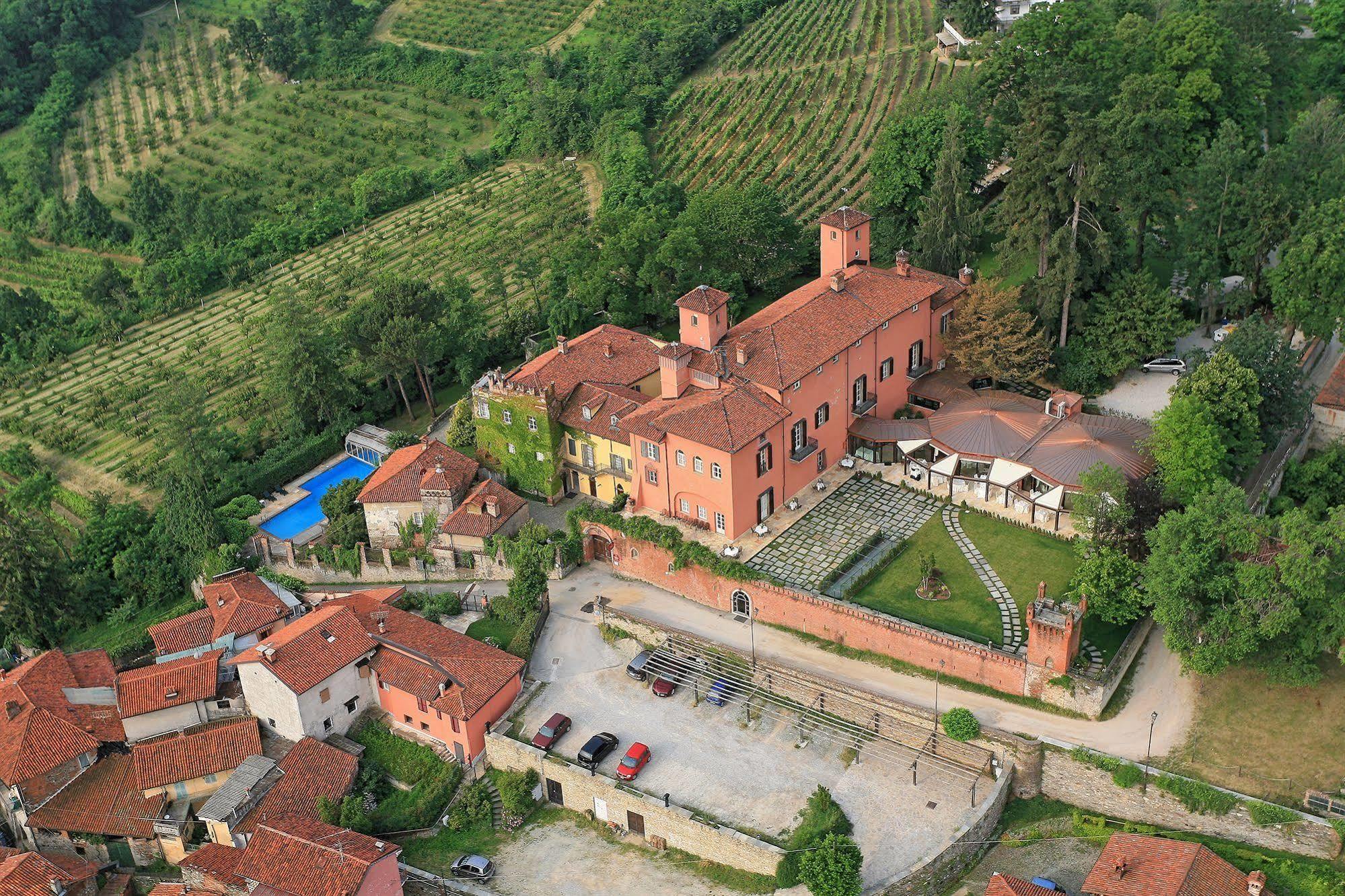 Castello Rosso Hotell Costigliole Saluzzo Eksteriør bilde