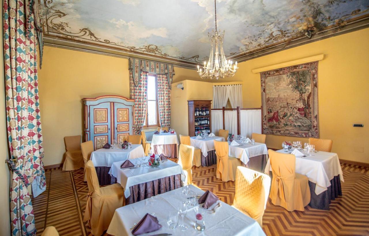 Castello Rosso Hotell Costigliole Saluzzo Eksteriør bilde
